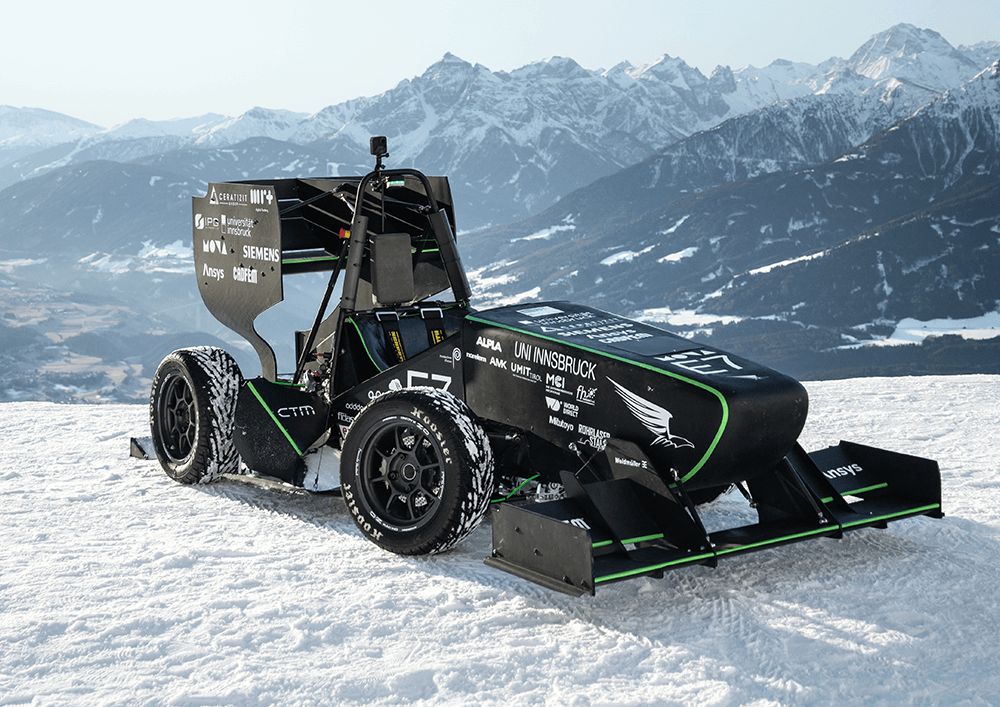 e03 race car